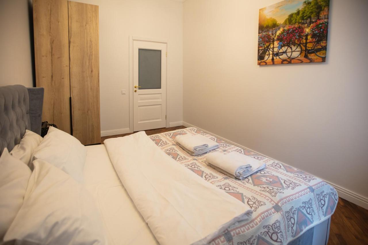 Friends House- сучасні апартаменти в центрі Львова Екстер'єр фото