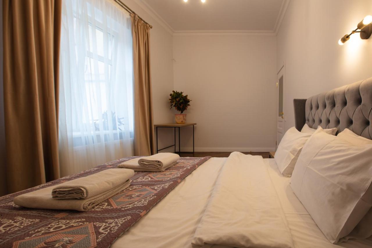 Friends House- сучасні апартаменти в центрі Львова Екстер'єр фото