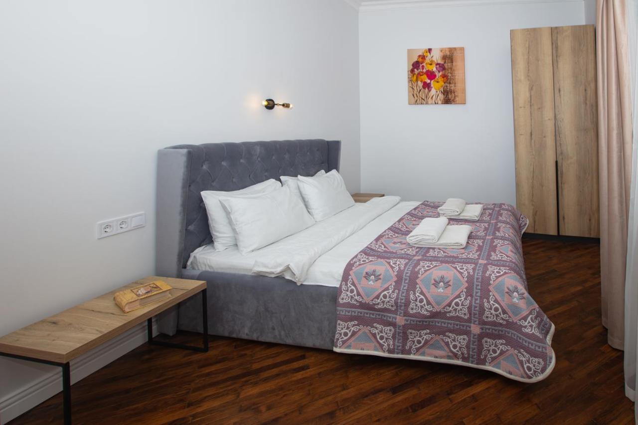 Friends House- сучасні апартаменти в центрі Львова Екстер'єр фото